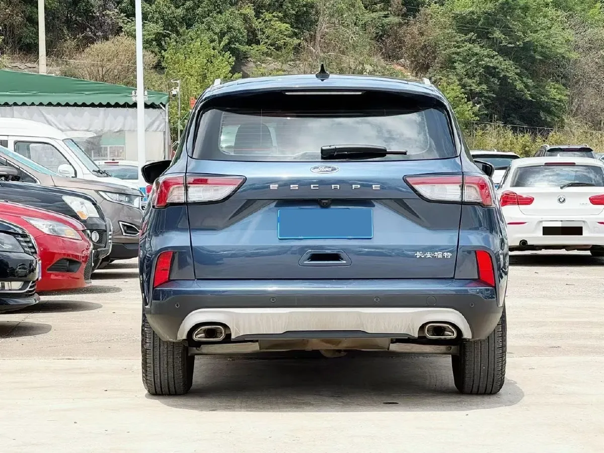 2024 Ford Escape 2.0T 248HP L4 8AT,autocango,china used car exporter,china ev exporter,chinese used car exporter,chinese used ev exporter