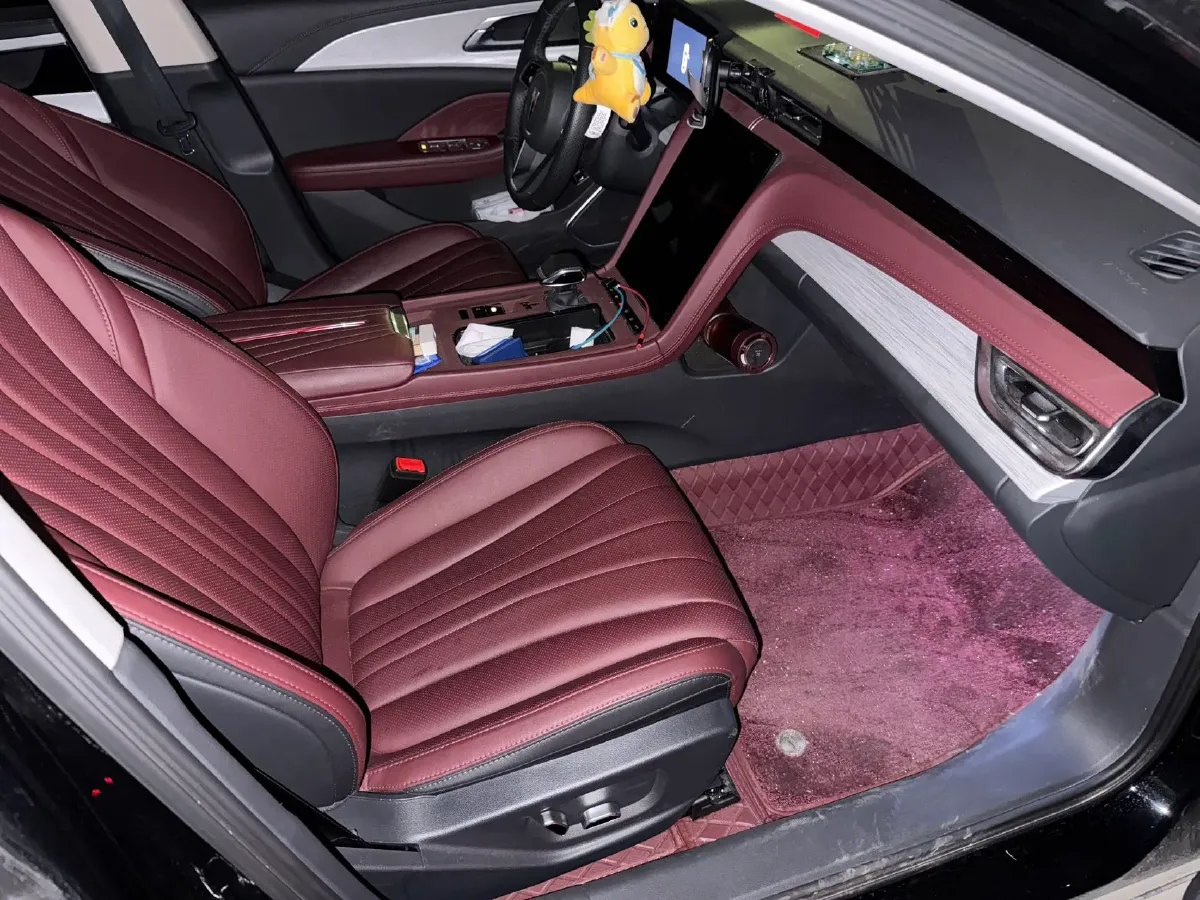 2025 HongQi H5 1.5T 169HP L4 7DCT,autocango,china used car exporter,china ev exporter,chinese used car exporter,chinese used ev exporter