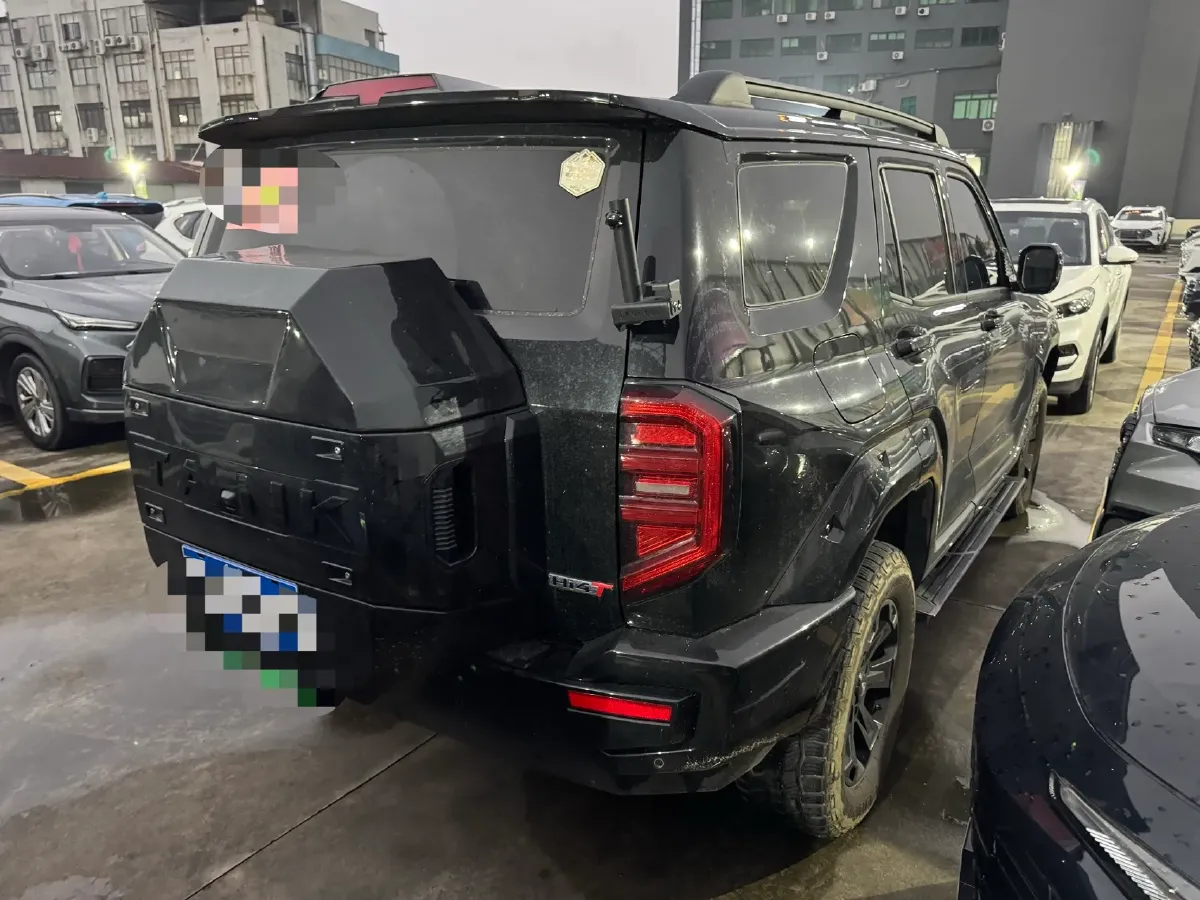 2024 Tank 400 2.0T 252HP L4 9AT PHEV 36.7/37.1KWH,autocango,china used car exporter,china ev exporter,chinese used car exporter,chinese used ev exporter