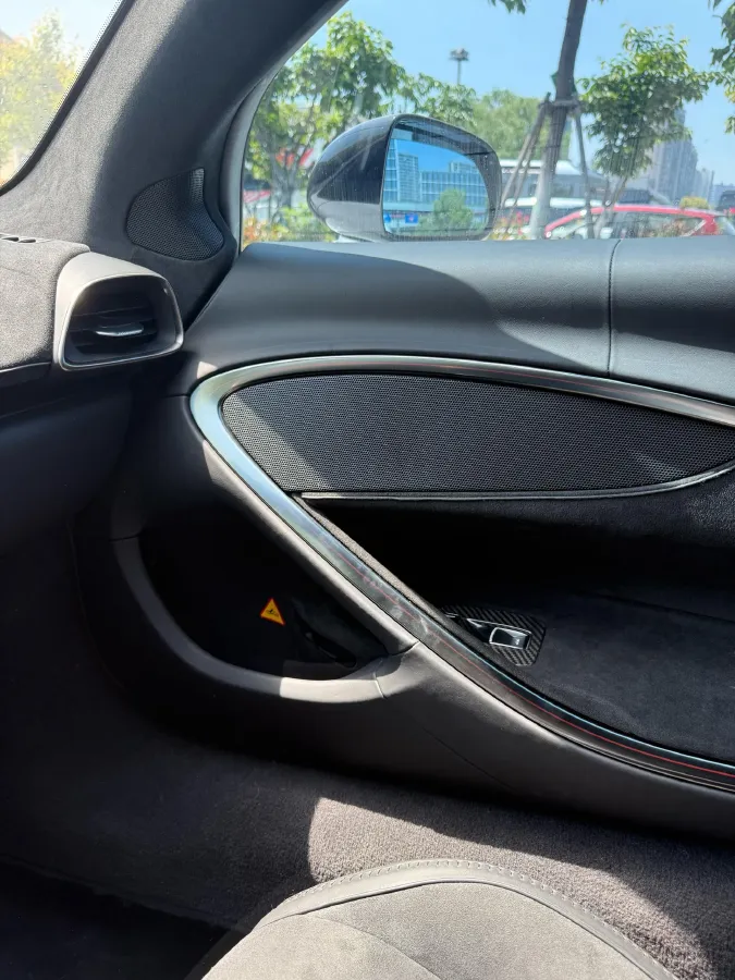 2023 McLaren Artura 3.0T 585HP V6 8DCT PHEV 7.4KWH,autocango,china used car exporter,china ev exporter,chinese used car exporter,chinese used ev exporter