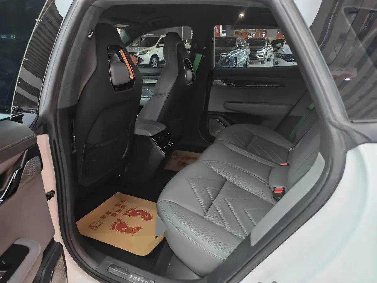 2023 Zeekr 001 BEV 100KWH,autocango,china used car exporter,china ev exporter,chinese used car exporter,chinese used ev exporter