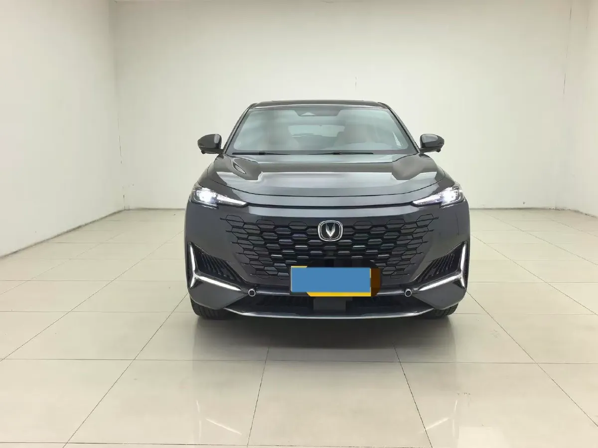 2021 ChangAn UNI-K 2.0T 233HP L4 8AT,autocango,china used car exporter,china ev exporter,chinese used car exporter,chinese used ev exporter