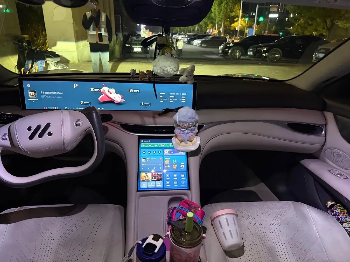 2024 IM L6 BEV 75KWH,autocango,china used car exporter,china ev exporter,chinese used car exporter,chinese used ev exporter