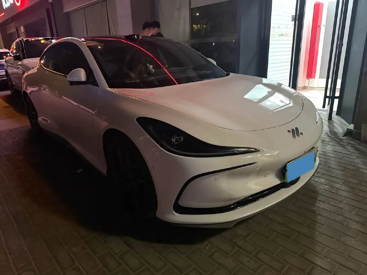 2024 IM L6 BEV 75KWH,autocango,china used car exporter,china ev exporter,chinese used car exporter,chinese used ev exporter