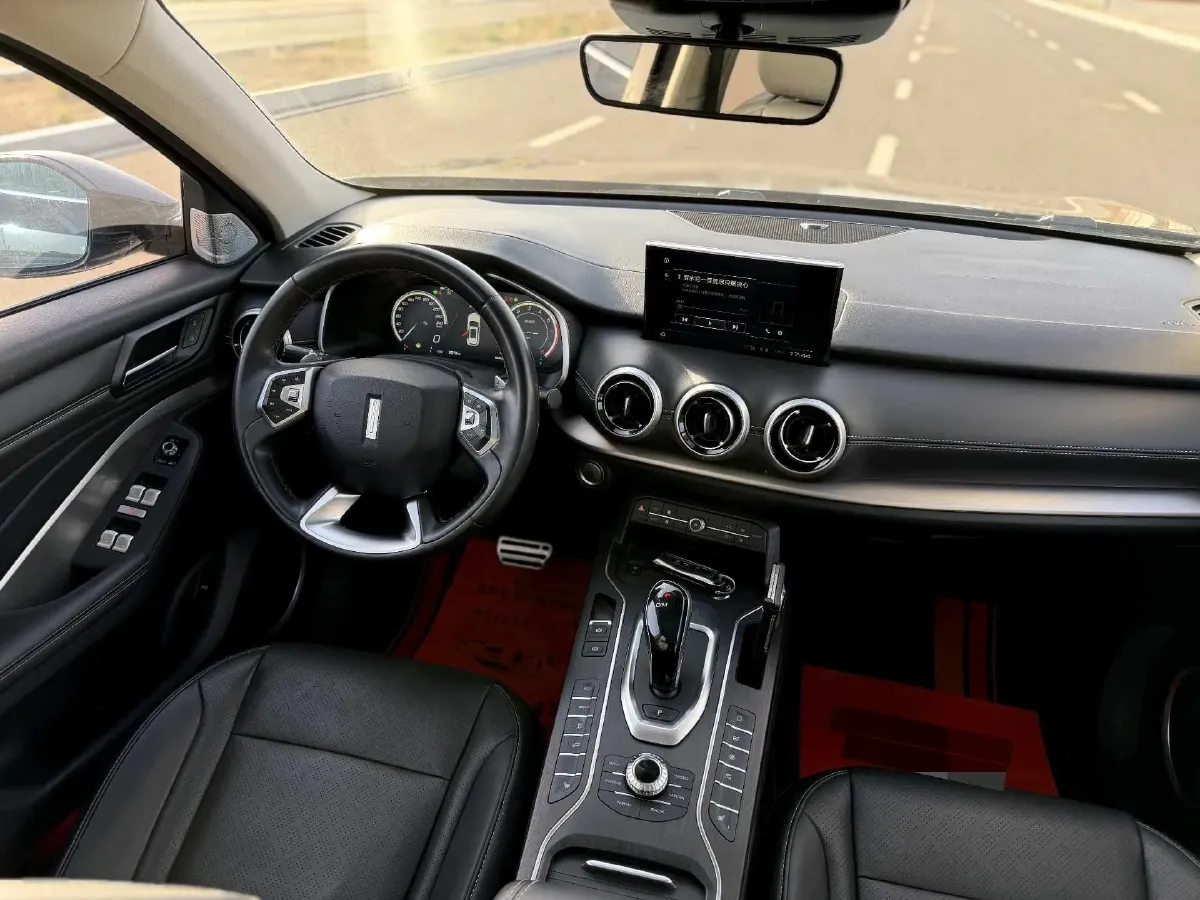 2018 WEY VV6 2.0T 197HP L4 7DCT,autocango,china used car exporter,china ev exporter,chinese used car exporter,chinese used ev exporter