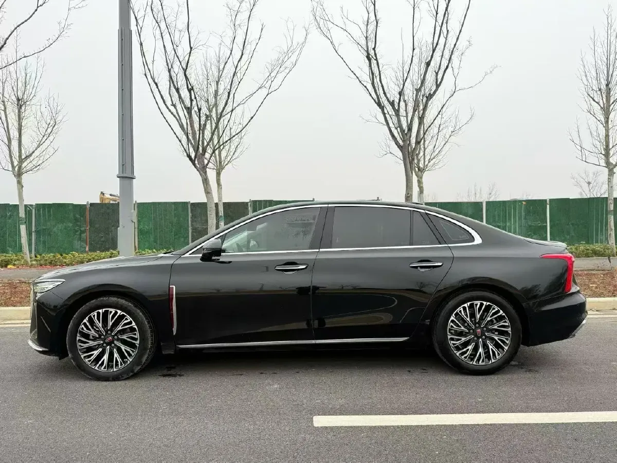 2023 HongQi H5 2.0T 224HP L4 8AT,autocango,china used car exporter,china ev exporter,chinese used car exporter,chinese used ev exporter