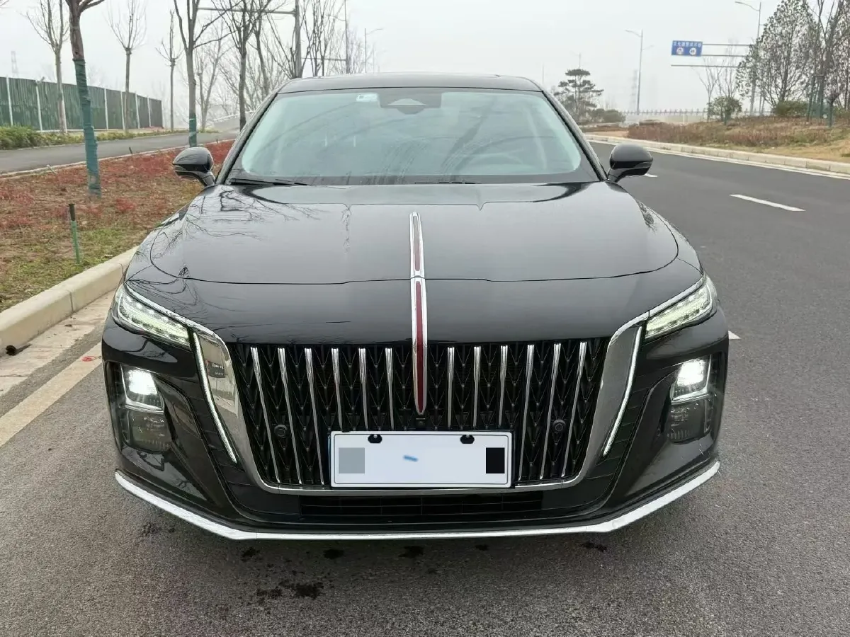2023 HongQi H5 2.0T 224HP L4 8AT,autocango,china used car exporter,china ev exporter,chinese used car exporter,chinese used ev exporter