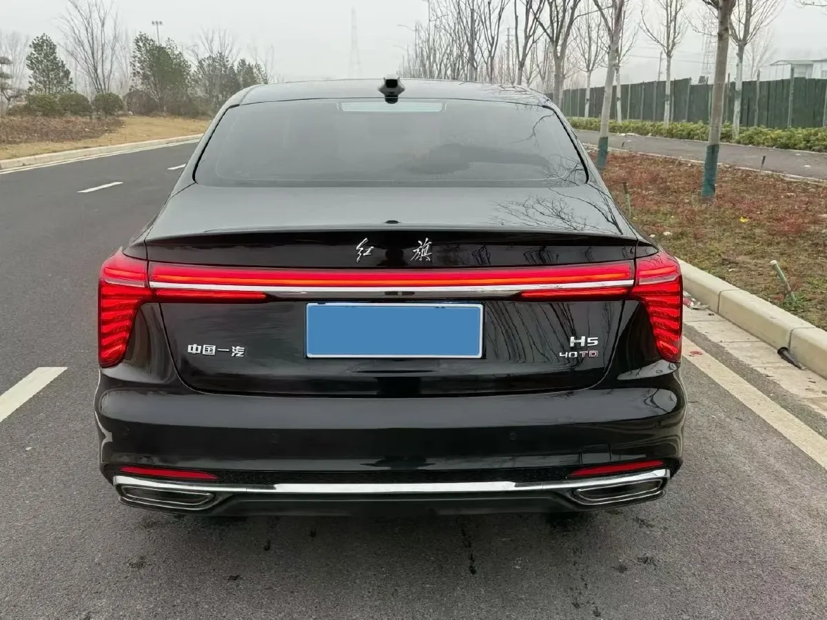2023 HongQi H5 2.0T 224HP L4 8AT,autocango,china used car exporter,china ev exporter,chinese used car exporter,chinese used ev exporter