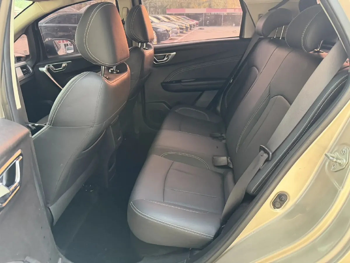 2020 Geely Vision X3 1.5L 109HP L4 5MT,autocango,china used car exporter,china ev exporter,chinese used car exporter,chinese used ev exporter
