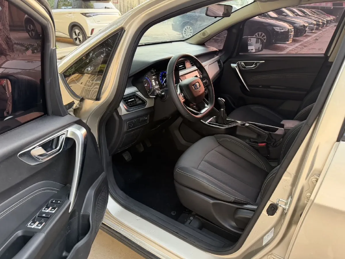 2020 Geely Vision X3 1.5L 109HP L4 5MT,autocango,china used car exporter,china ev exporter,chinese used car exporter,chinese used ev exporter