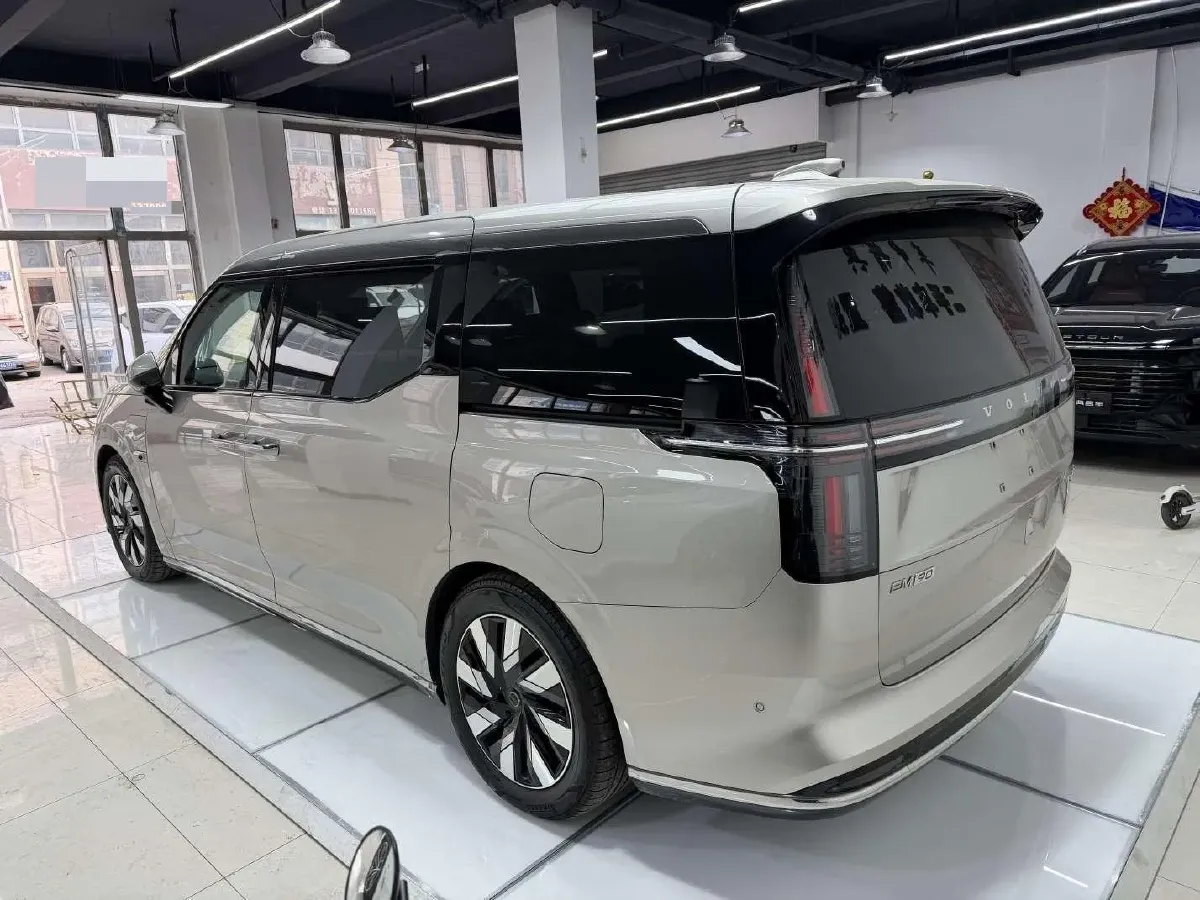 2025 Volvo EM90 BEV 116KWH,autocango,china used car exporter,china ev exporter,chinese used car exporter,chinese used ev exporter