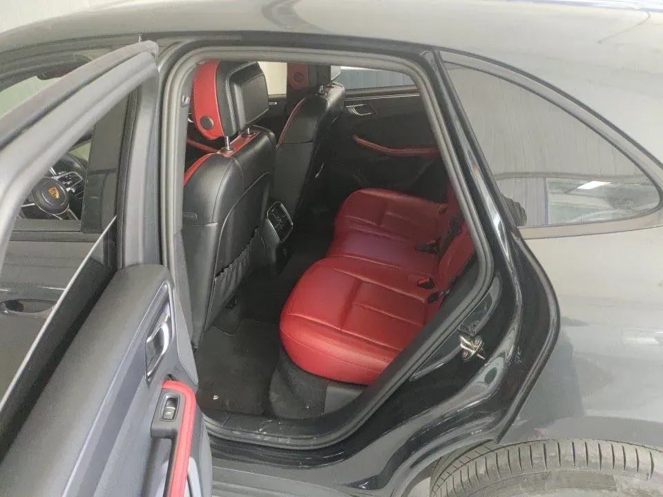 2021 Porsche Macan 2.0T 252HP L4 7DCT,autocango,china used car exporter,china ev exporter,chinese used car exporter,chinese used ev exporter