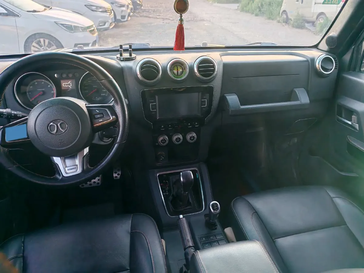 2017 Beijing BJ40 2.3T 250HP L4 6AT,autocango,china used car exporter,china ev exporter,chinese used car exporter,chinese used ev exporter