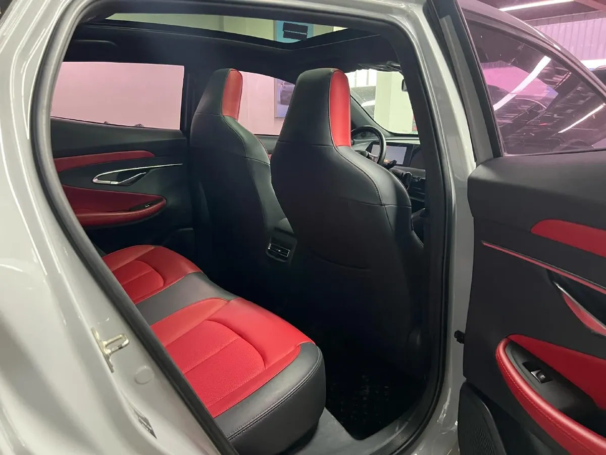 2020 ChangAn UNI-T 1.5T 180HP L4 7DCT,autocango,china used car exporter,china ev exporter,chinese used car exporter,chinese used ev exporter