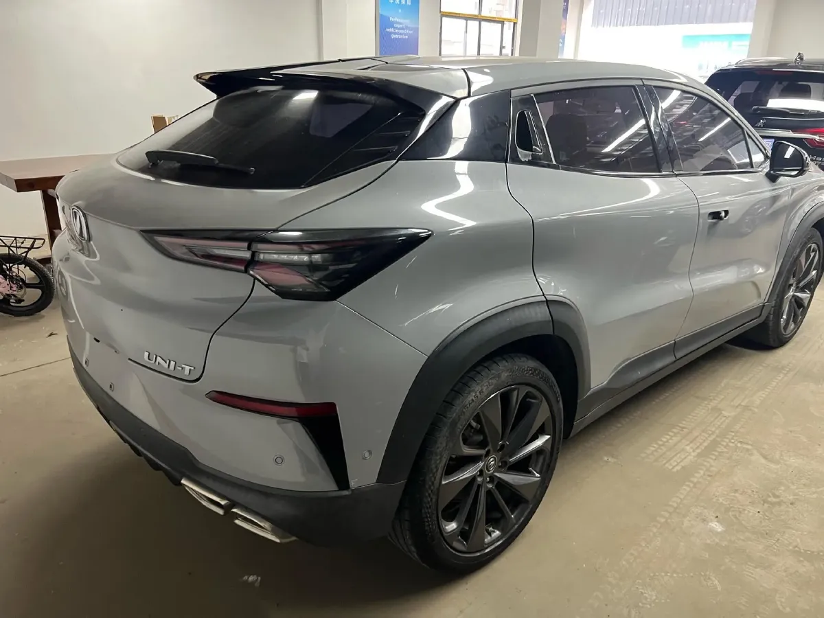 2020 ChangAn UNI-T 1.5T 180HP L4 7DCT,autocango,china used car exporter,china ev exporter,chinese used car exporter,chinese used ev exporter