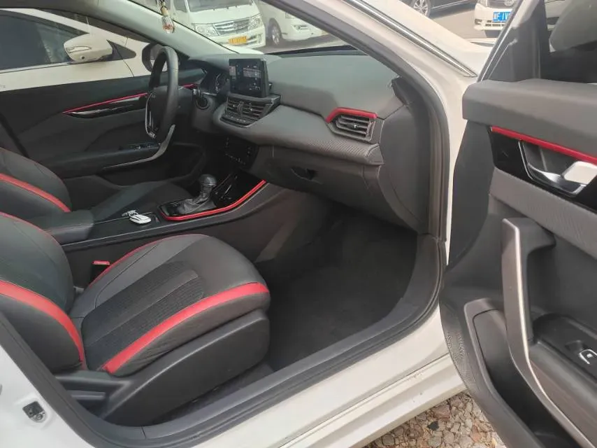 2021 DongFeng Aeolus YiXuan 1.5T 150HP L4 6DCT,autocango,china used car exporter,china ev exporter,chinese used car exporter,chinese used ev exporter