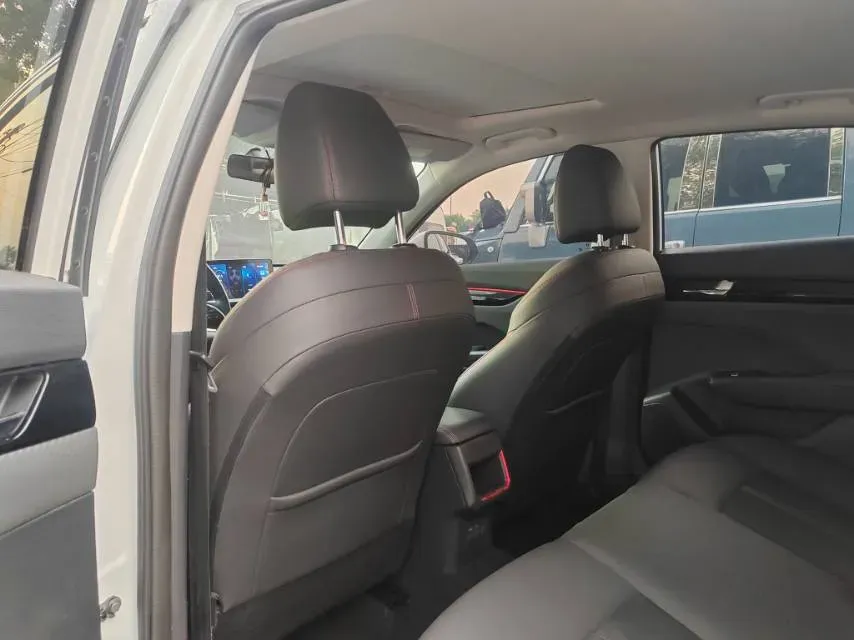 2021 DongFeng Aeolus YiXuan 1.5T 150HP L4 6DCT,autocango,china used car exporter,china ev exporter,chinese used car exporter,chinese used ev exporter