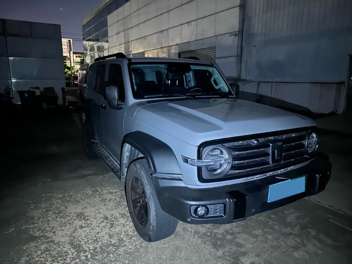 2023 Tank 300 2.0T 227HP L4 8AT,autocango,china used car exporter,china ev exporter,chinese used car exporter,chinese used ev exporter