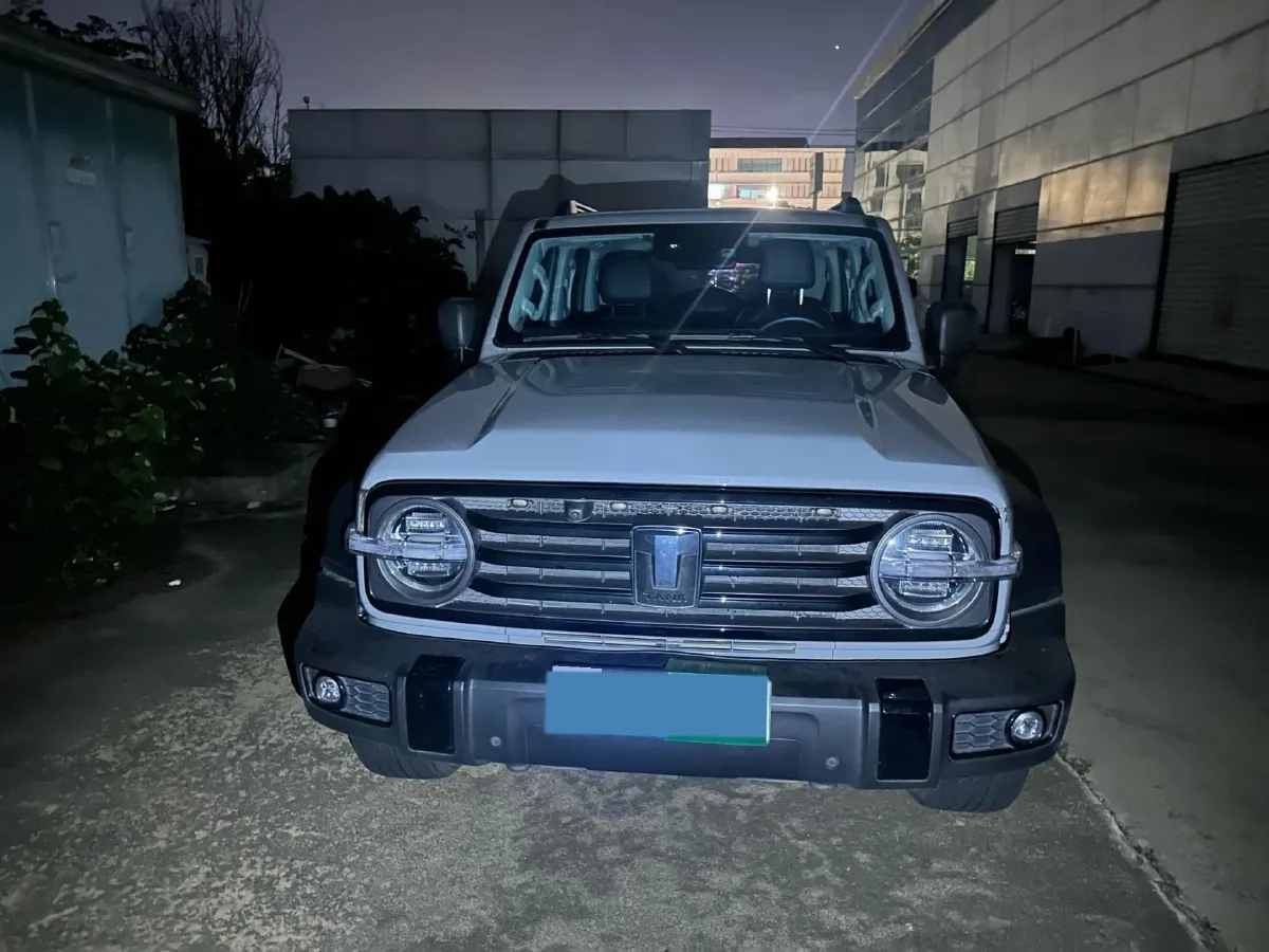 2023 Tank 300 2.0T 227HP L4 8AT,autocango,china used car exporter,china ev exporter,chinese used car exporter,chinese used ev exporter
