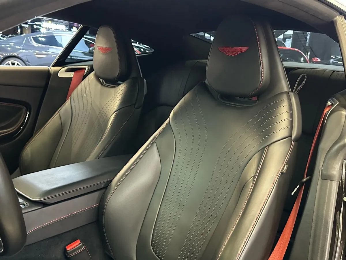 2019 Aston Martin DB11 4.0T 510HP V8 8AT,autocango,china used car exporter,china ev exporter,chinese used car exporter,chinese used ev exporter