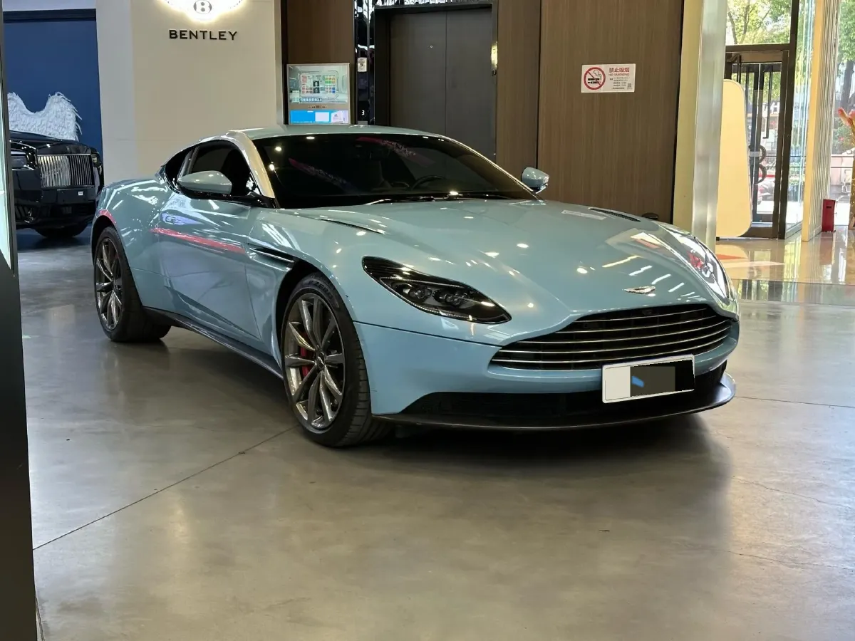 2019 Aston Martin DB11 4.0T 510HP V8 8AT,autocango,china used car exporter,china ev exporter,chinese used car exporter,chinese used ev exporter