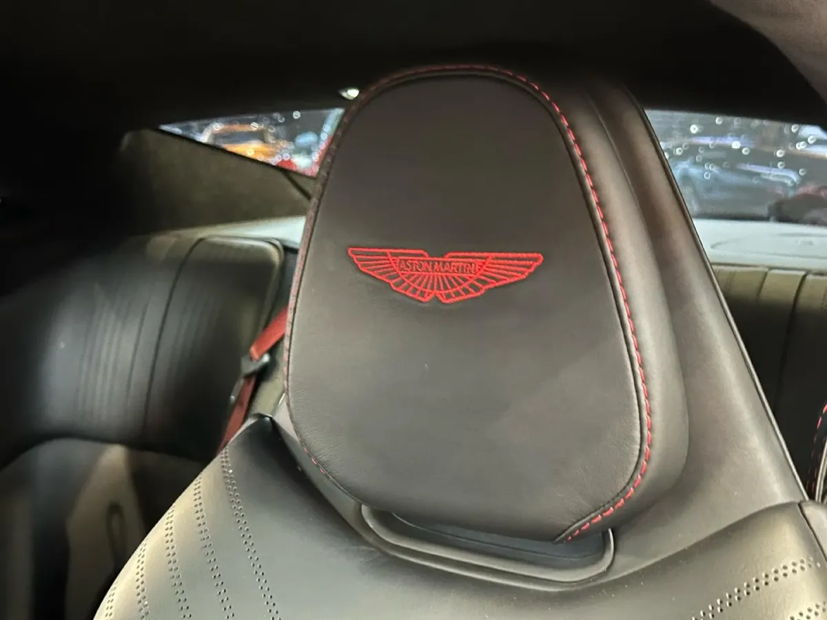2019 Aston Martin DB11 4.0T 510HP V8 8AT,autocango,china used car exporter,china ev exporter,chinese used car exporter,chinese used ev exporter