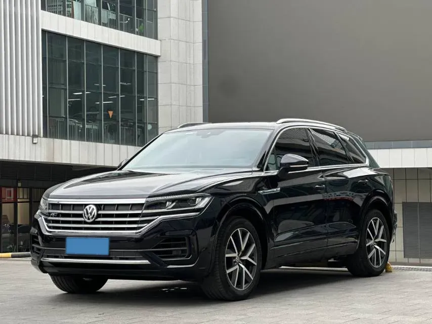 2019 Volkswagen Touareg 3.0T 340HP V6 8AT,autocango,china used car exporter,china ev exporter,chinese used car exporter,chinese used ev exporter