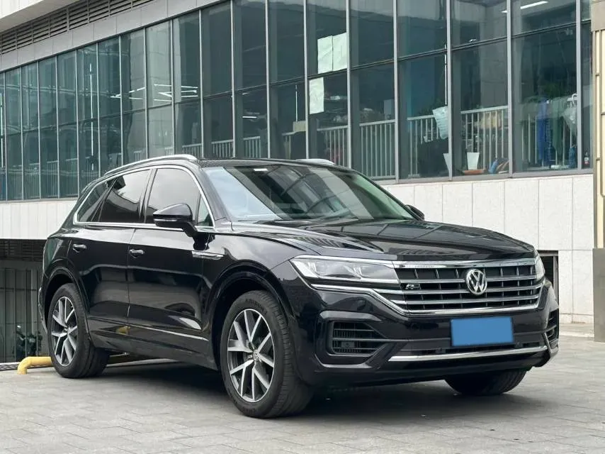 2019 Volkswagen Touareg 3.0T 340HP V6 8AT,autocango,china used car exporter,china ev exporter,chinese used car exporter,chinese used ev exporter