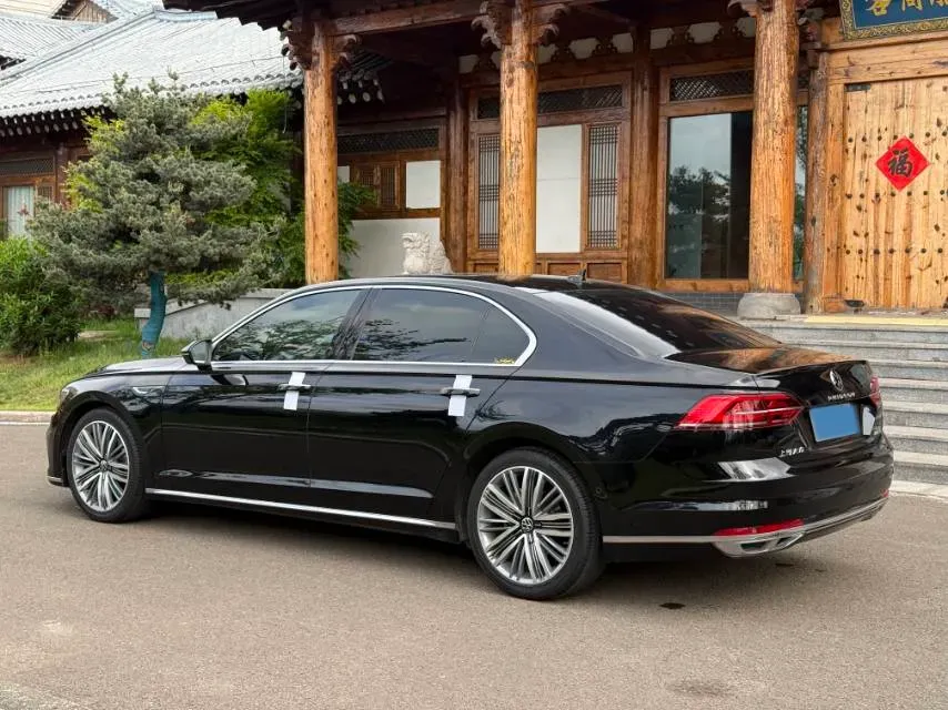 2021 Volkswagen Phideon 2.0T 224HP L4 7DCT,autocango,china used car exporter,china ev exporter,chinese used car exporter,chinese used ev exporter