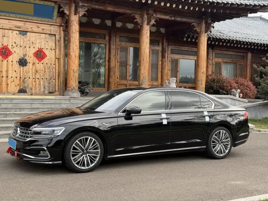 2021 Volkswagen Phideon 2.0T 224HP L4 7DCT,autocango,china used car exporter,china ev exporter,chinese used car exporter,chinese used ev exporter