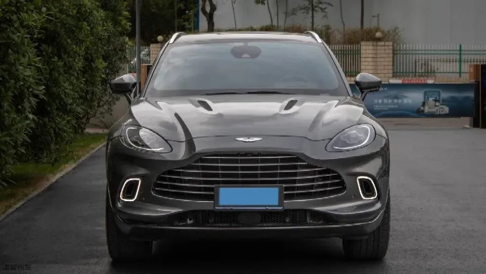 2021 Aston Martin DBX 4.0T 550HP V8 9AT,autocango,china used car exporter,china ev exporter,chinese used car exporter,chinese used ev exporter
