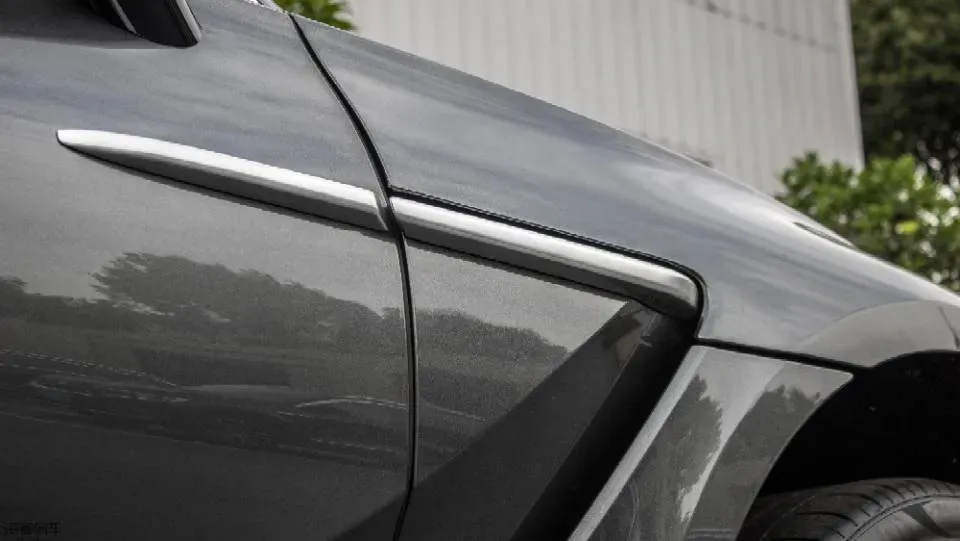 2021 Aston Martin DBX 4.0T 550HP V8 9AT,autocango,china used car exporter,china ev exporter,chinese used car exporter,chinese used ev exporter