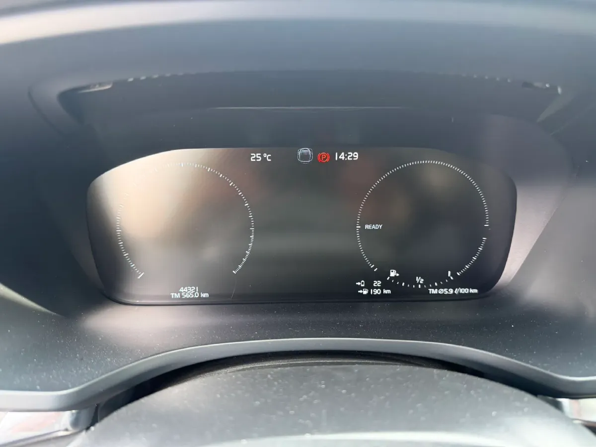 2022 Volvo S60 PHEV 2.0T 303HP L4 8AT PHEV 11.6KWH,autocango,china used car exporter,china ev exporter,chinese used car exporter,chinese used ev exporter