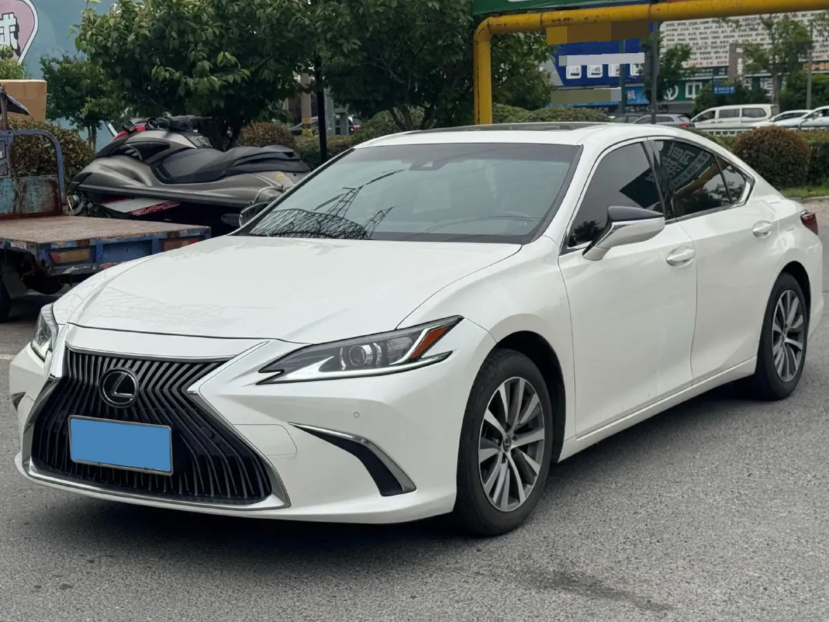 2018 Lexus ES 2.5L 207HP L4 8AT,autocango,china used car exporter,china ev exporter,chinese used car exporter,chinese used ev exporter