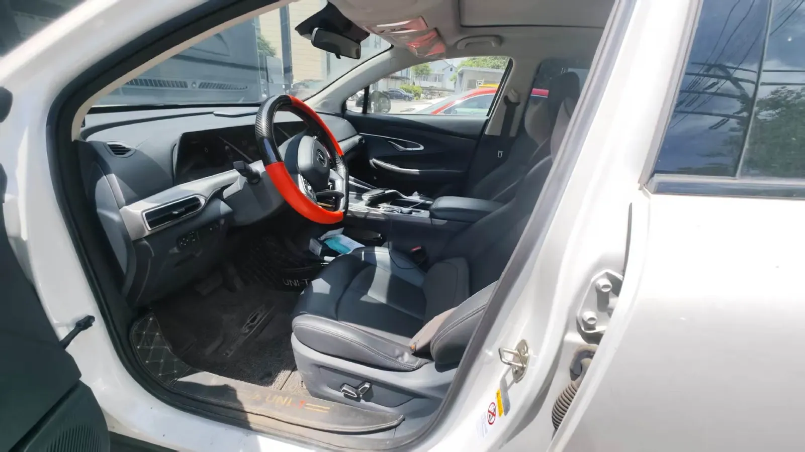 2020 ChangAn UNI-T 1.5T 180HP L4 7DCT,autocango,china used car exporter,china ev exporter,chinese used car exporter,chinese used ev exporter