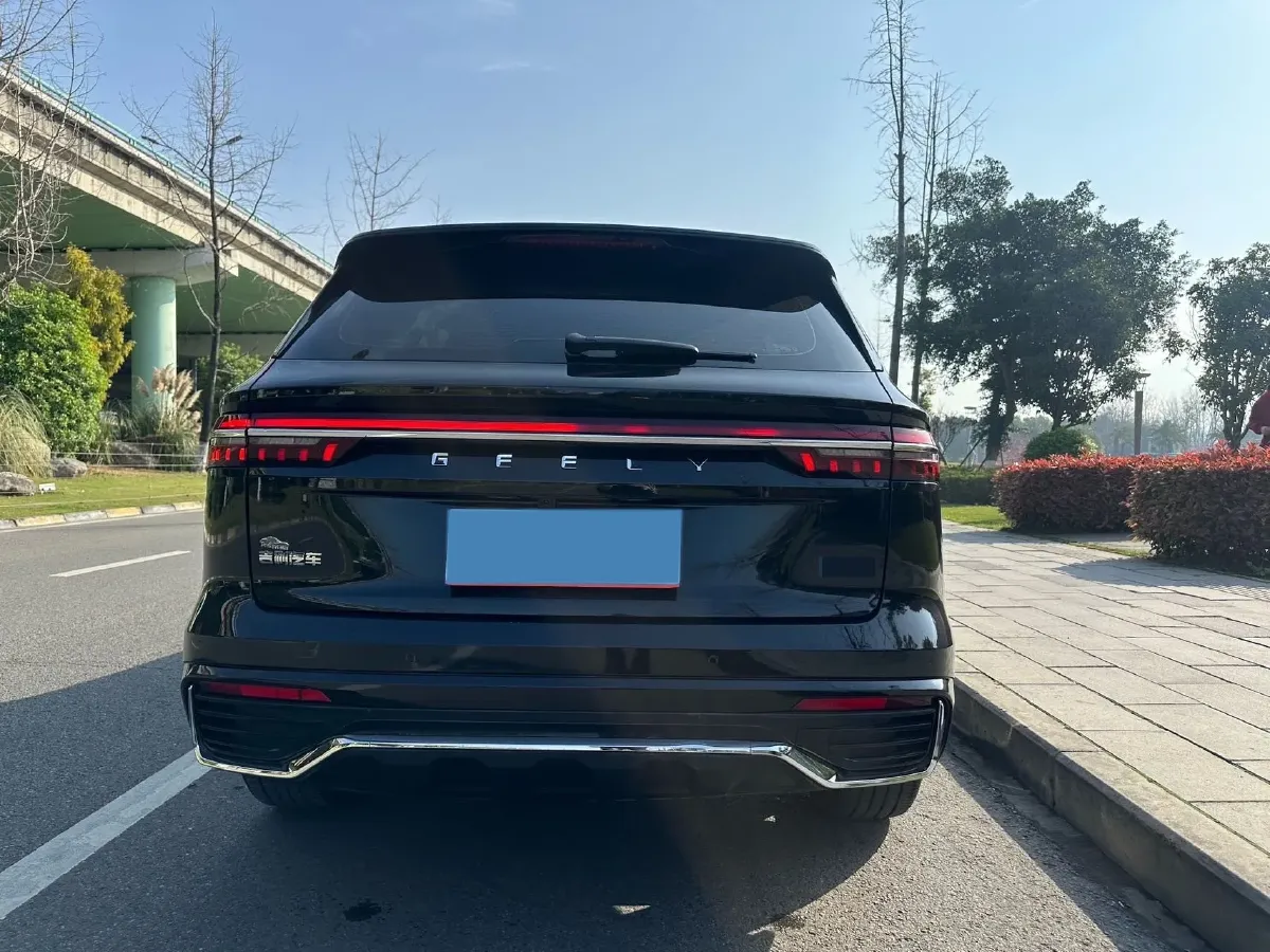 2021 Geely Monjaro 2.0T 218HP L4 7DCT,autocango,china used car exporter,china ev exporter,chinese used car exporter,chinese used ev exporter
