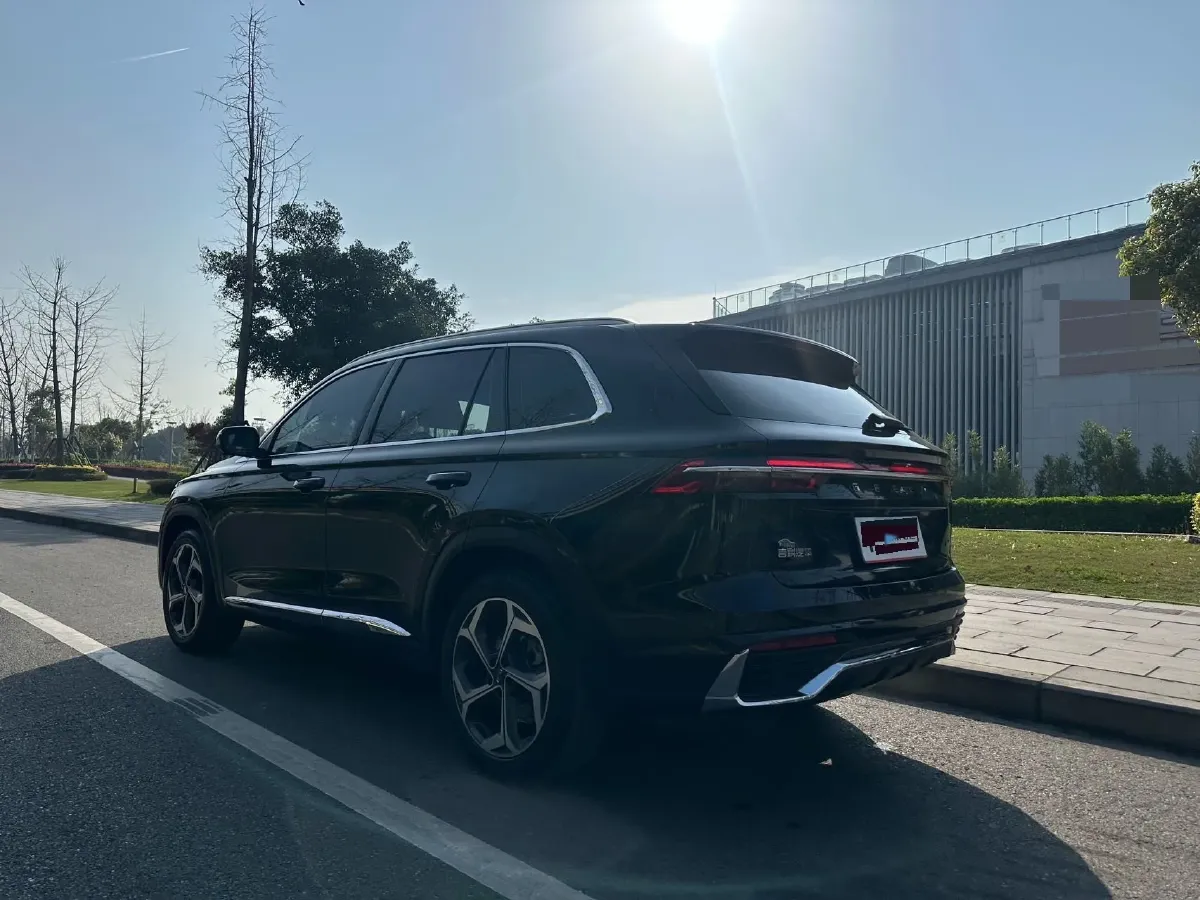 2021 Geely Monjaro 2.0T 218HP L4 7DCT,autocango,china used car exporter,china ev exporter,chinese used car exporter,chinese used ev exporter