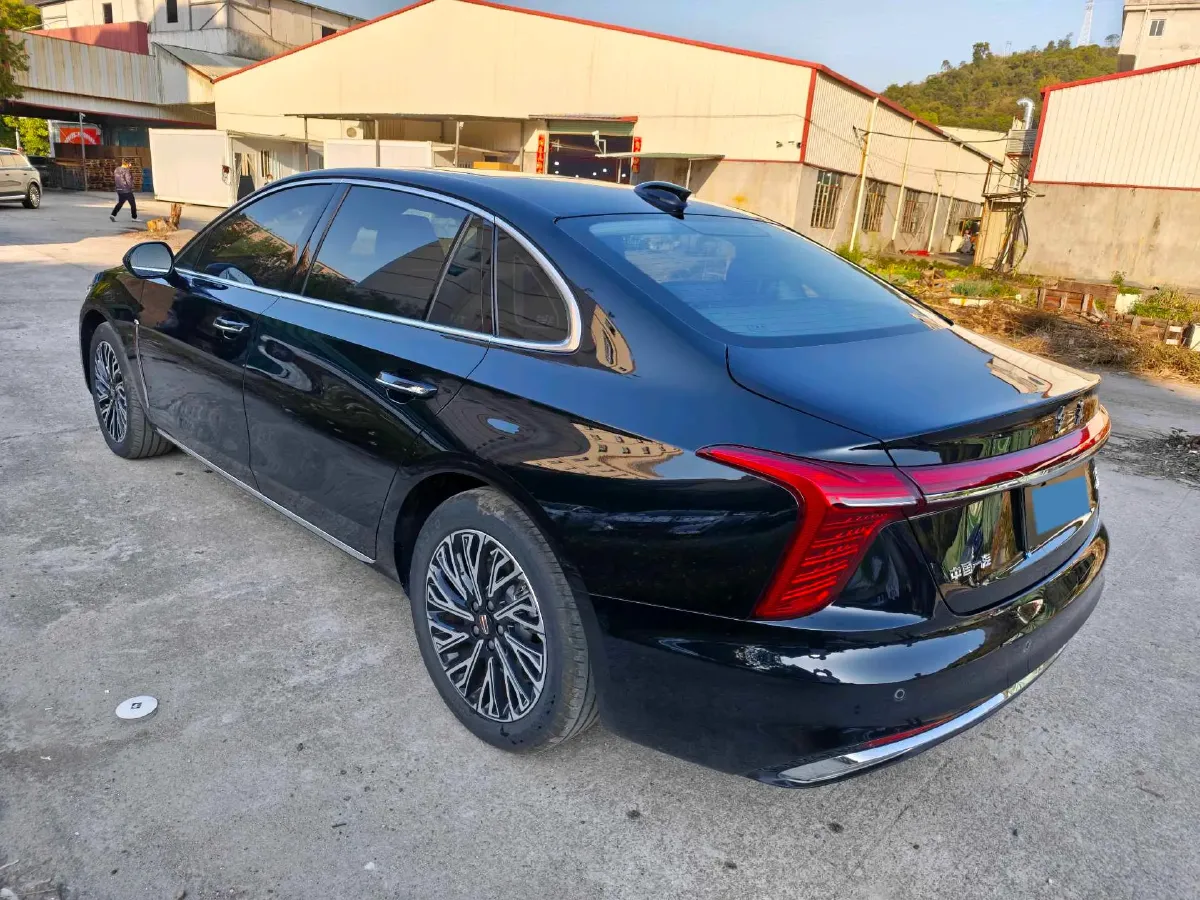 2025 HongQi H5 1.5T 169HP L4 1DHT Hybrid,autocango,china used car exporter,china ev exporter,chinese used car exporter,chinese used ev exporter