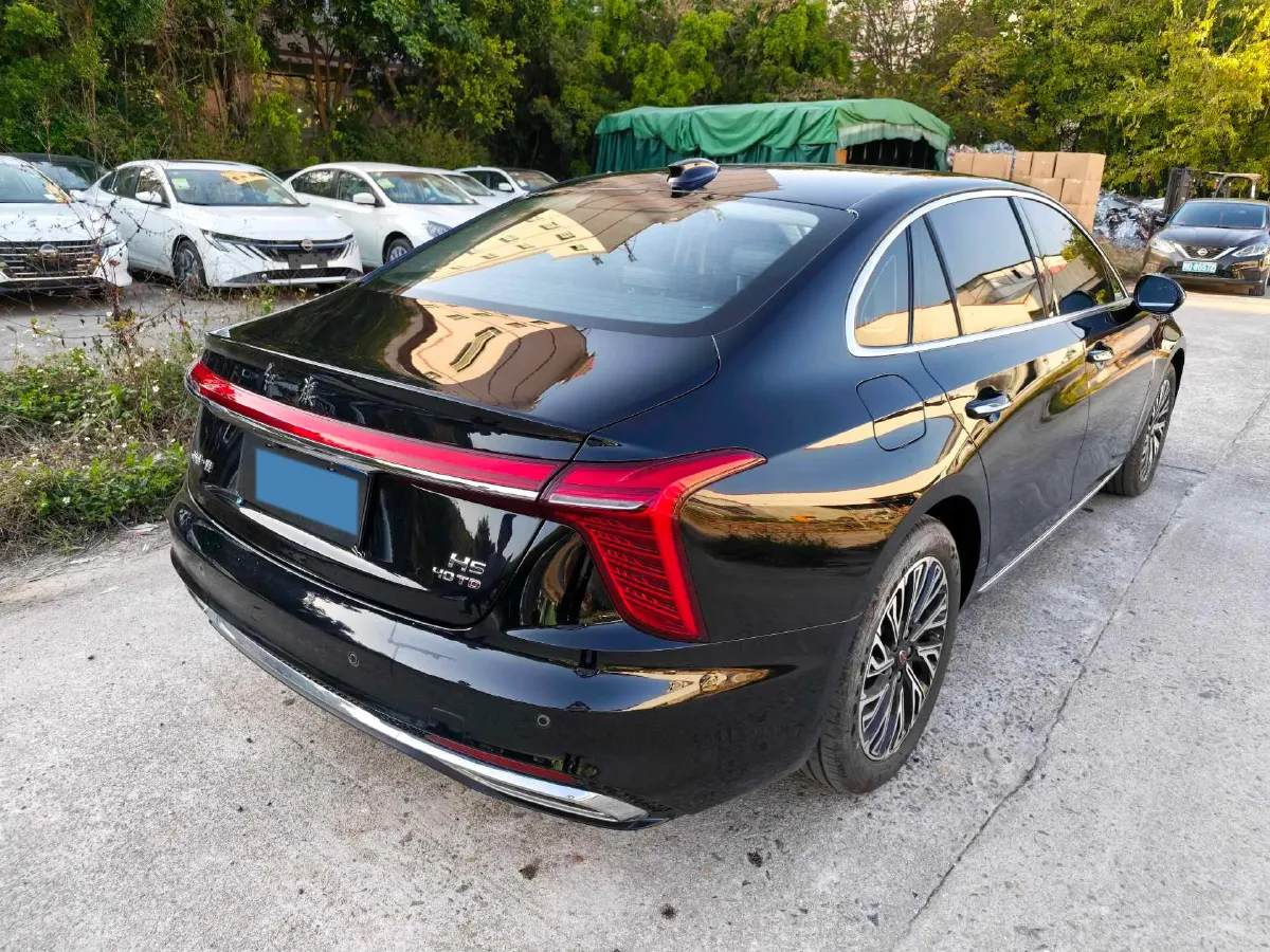 2025 HongQi H5 1.5T 169HP L4 1DHT Hybrid,autocango,china used car exporter,china ev exporter,chinese used car exporter,chinese used ev exporter