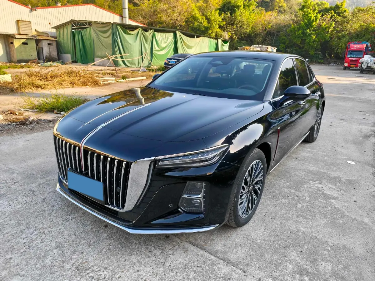 2025 HongQi H5 1.5T 169HP L4 1DHT Hybrid,autocango,china used car exporter,china ev exporter,chinese used car exporter,chinese used ev exporter