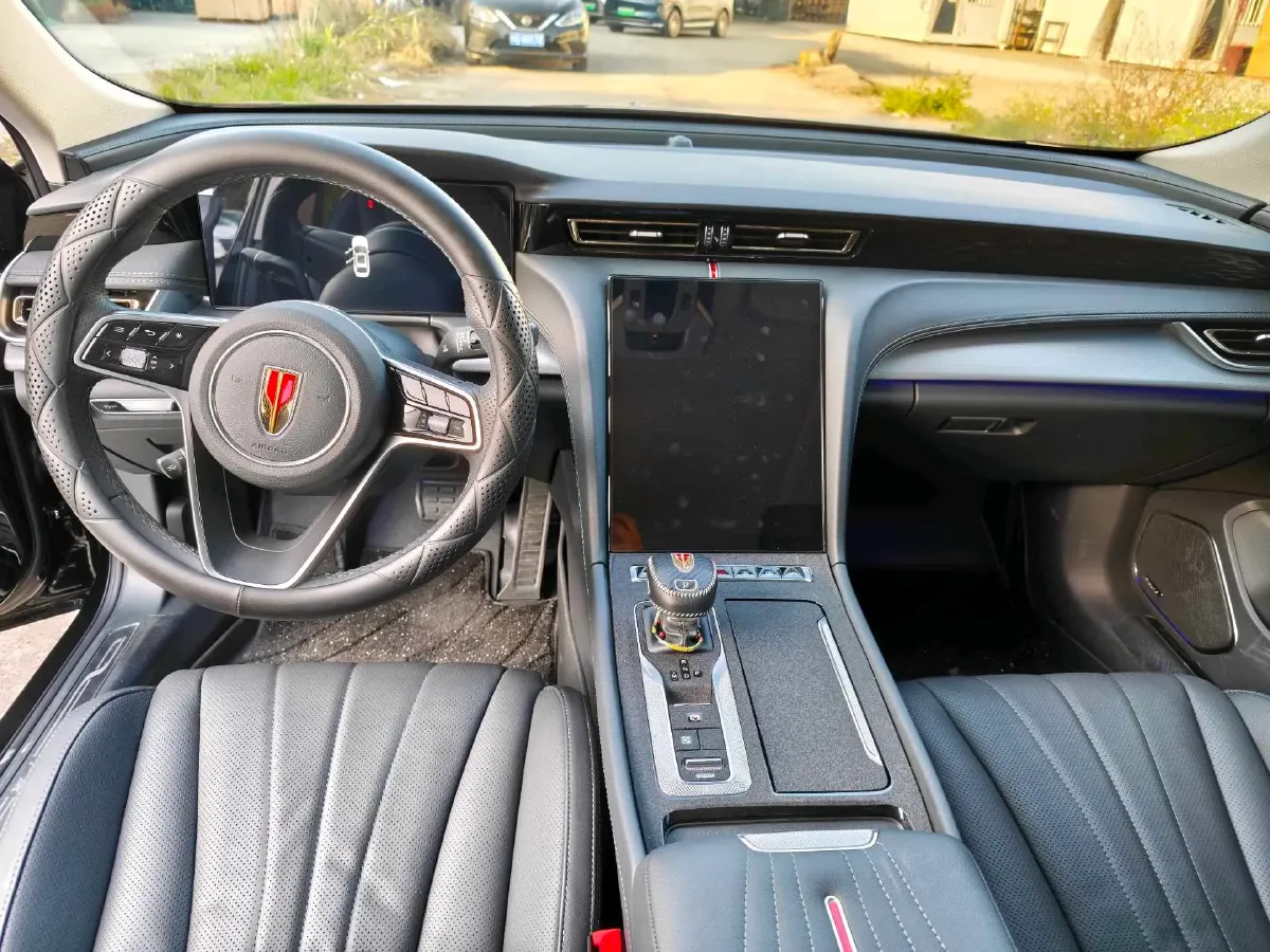 2025 HongQi H5 1.5T 169HP L4 1DHT Hybrid,autocango,china used car exporter,china ev exporter,chinese used car exporter,chinese used ev exporter