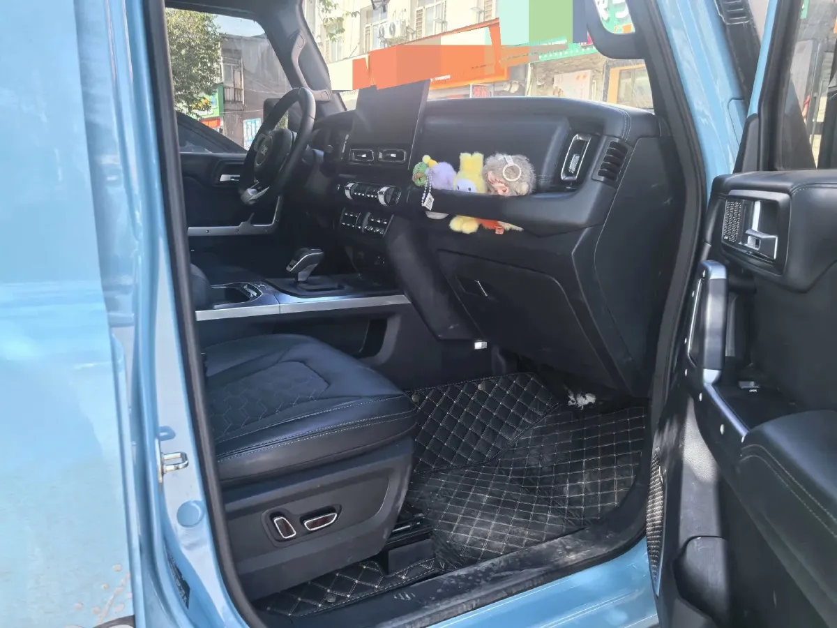 2025 212 212 T01 2.0T 252HP L4 8AT,autocango,china used car exporter,china ev exporter,chinese used car exporter,chinese used ev exporter