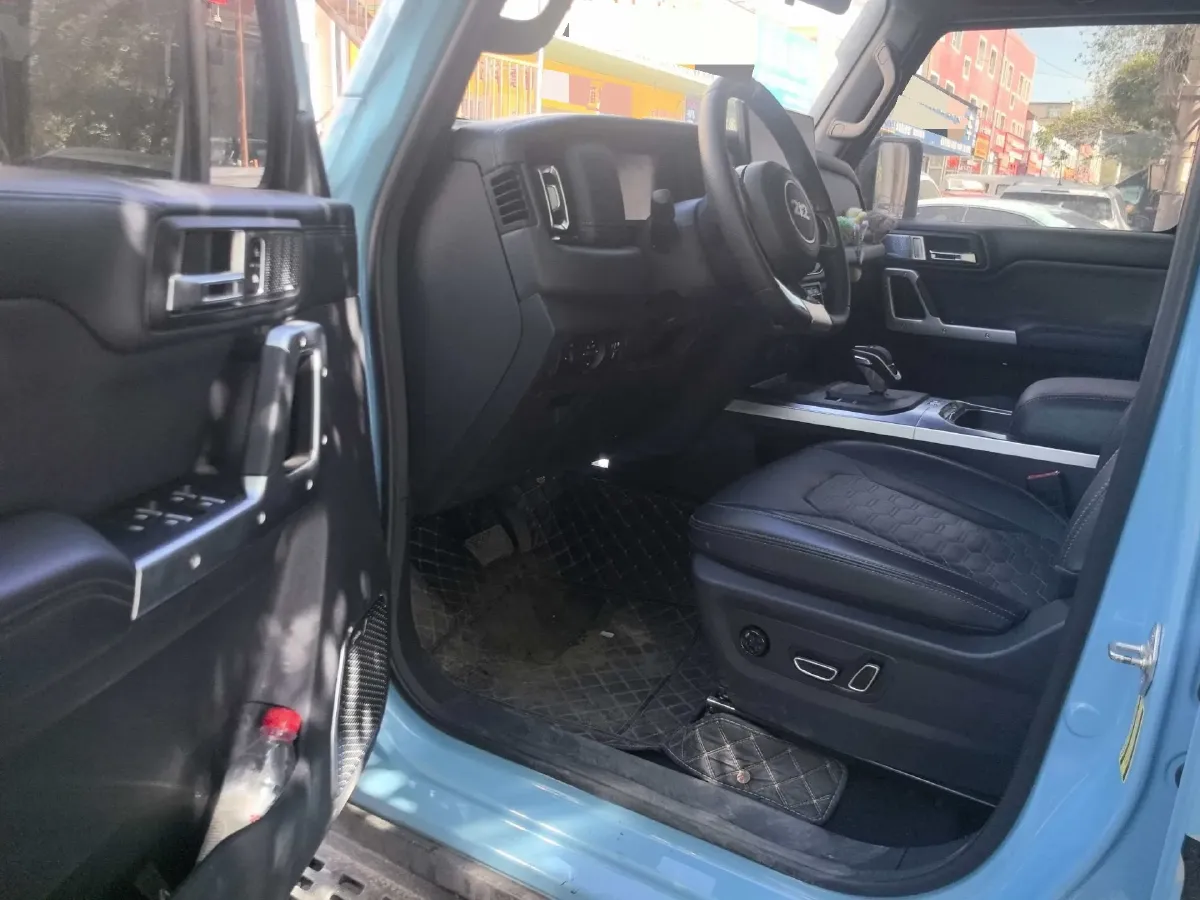 2025 212 212 T01 2.0T 252HP L4 8AT,autocango,china used car exporter,china ev exporter,chinese used car exporter,chinese used ev exporter