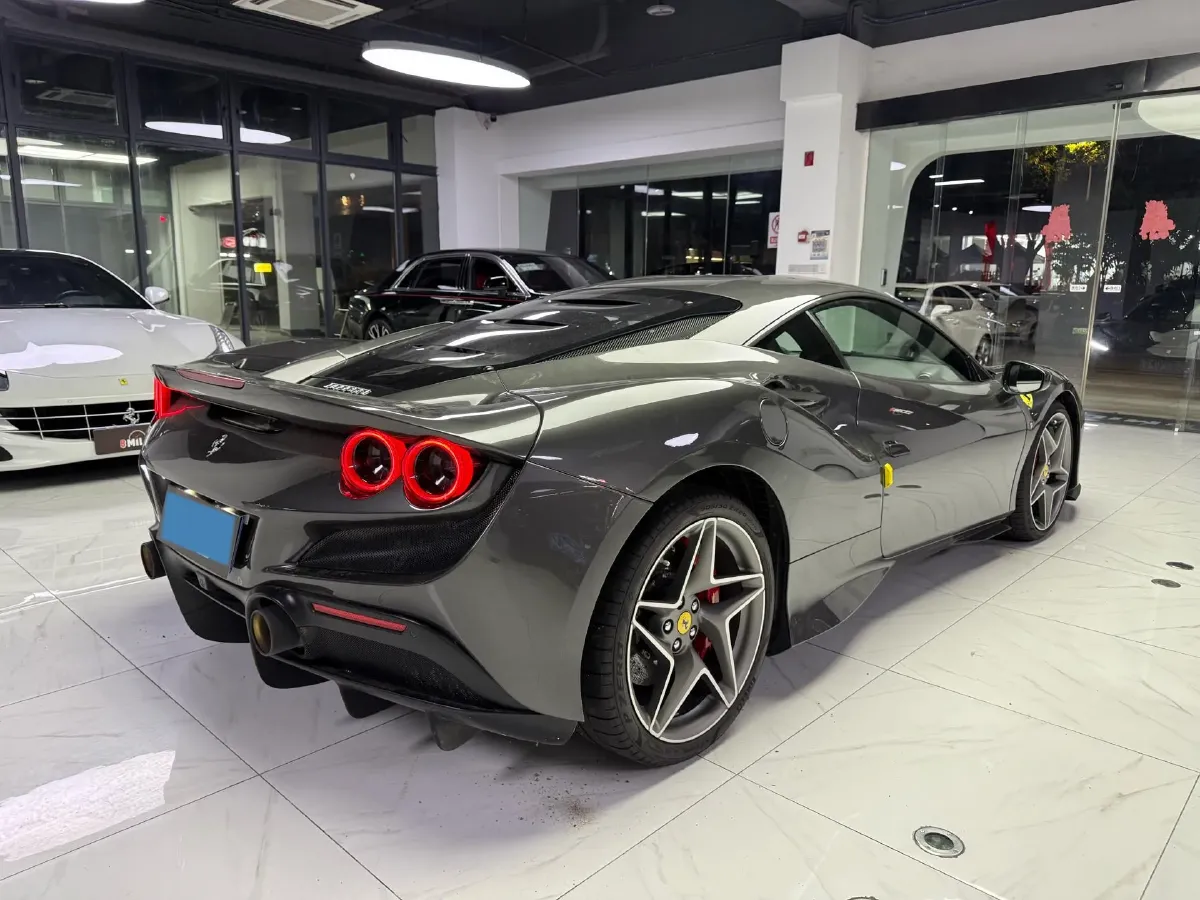 2019 Aston Martin DB11 5.2T 639HP V12 8AT,autocango,china used car exporter,china ev exporter,chinese used car exporter,chinese used ev exporter