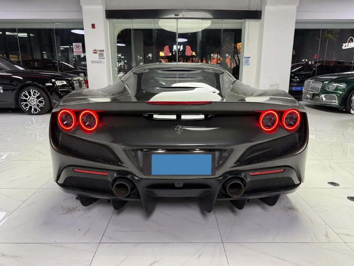 2019 Aston Martin DB11 5.2T 639HP V12 8AT,autocango,china used car exporter,china ev exporter,chinese used car exporter,chinese used ev exporter