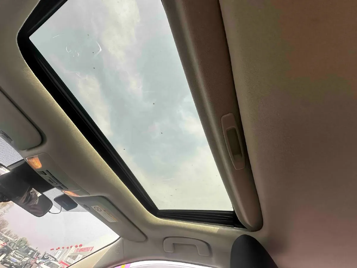 2021 Toyota Corolla 1.2T 116HP L4 CVT,autocango,china used car exporter,china ev exporter,chinese used car exporter,chinese used ev exporter