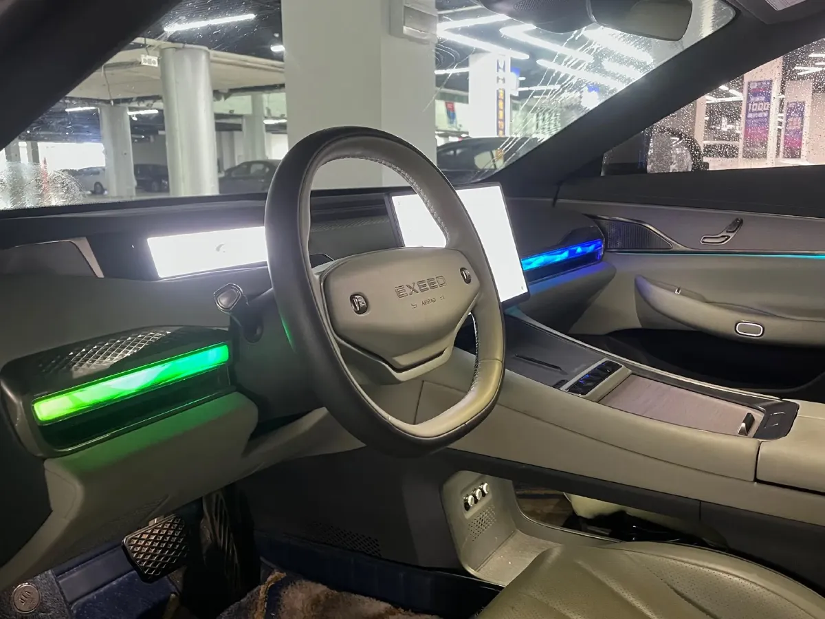 2024 Jaguar E-PACE 1.5T 200HP L3 8AT,autocango,china used car exporter,china ev exporter,chinese used car exporter,chinese used ev exporter