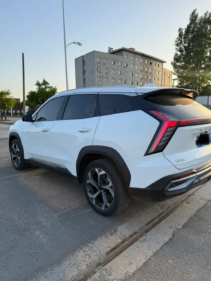 2023 Geely StarRay 1.5T 181HP L4 7DCT,autocango,china used car exporter,china ev exporter,chinese used car exporter,chinese used ev exporter