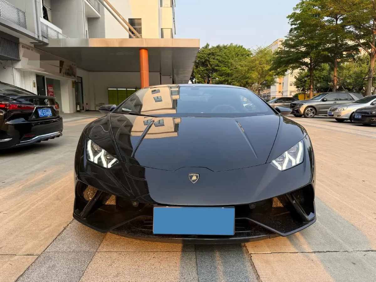 2017 Lamborghini Huracán 5.2L 640HP V10 7DCT,autocango,china used car exporter,china ev exporter,chinese used car exporter,chinese used ev exporter