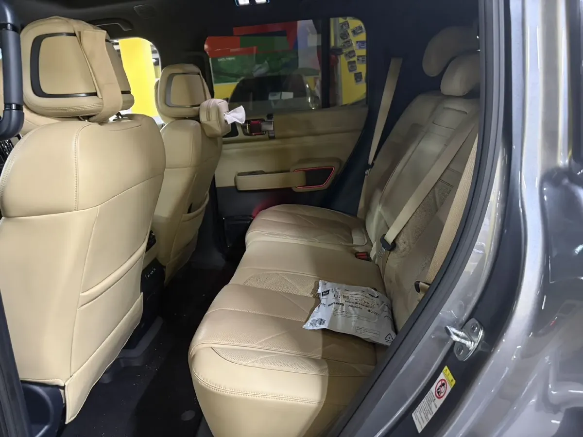 2025 FangChengBao Bao 5 1.5T 194HP L4 E-CVT PHEV 31.8KWH,autocango,china used car exporter,china ev exporter,chinese used car exporter,chinese used ev exporter